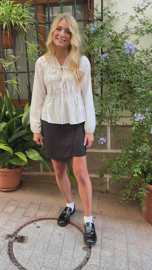 Winnie Wrap Mini Skirt | Black | Nederdel fra Liberté