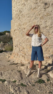 Asta Long Shorts | Blue Denim | Shorts fra Liberté