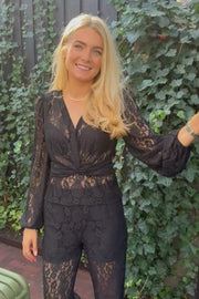 Tiki Ls Twist Blouse | Black Lace | Bluse fra Liberté