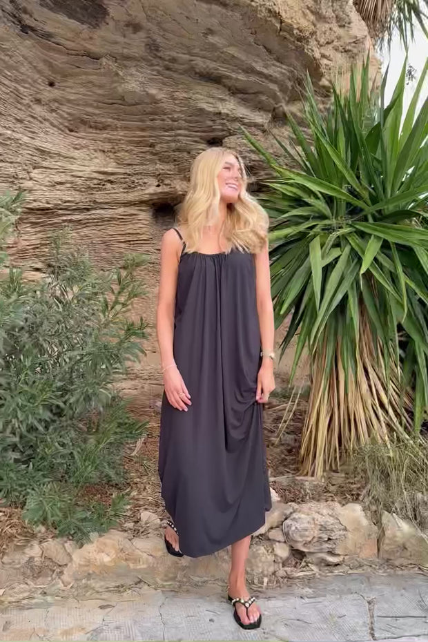 Alma Long Strap Dress | Black | Kjole fra Liberté