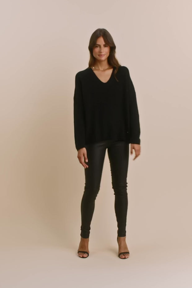 Thora V-Neck Knit | Black | Strik fra Mos Mosh