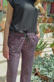 Alma Wide Pants | Bordeaux Lux Leo | Bukser fra Liberté