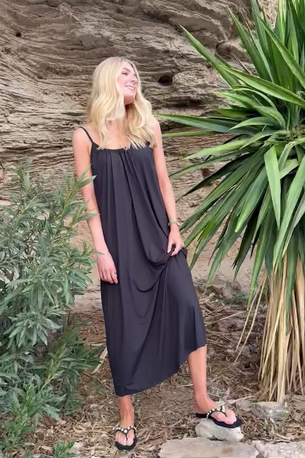 Alma Long Strap Dress | Black | Kjole fra Liberté