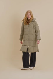 Nova Square Down Coat | Tea | Frakke fra Mos Mosh