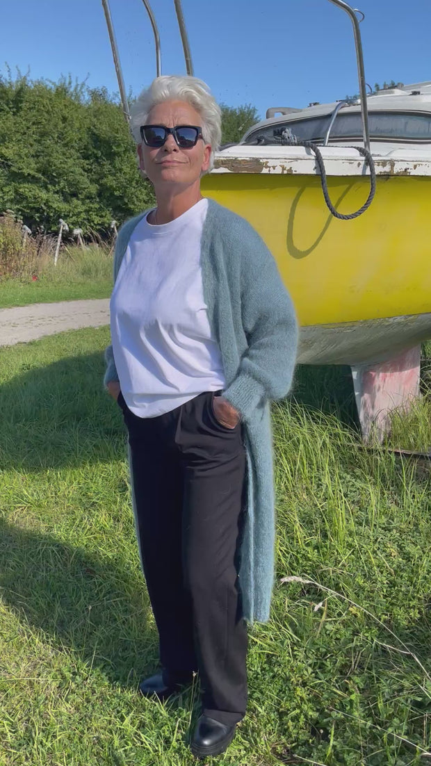 Long open cardigan in fluffy mohair 82121L | Celadon | Strik fra Atelier C