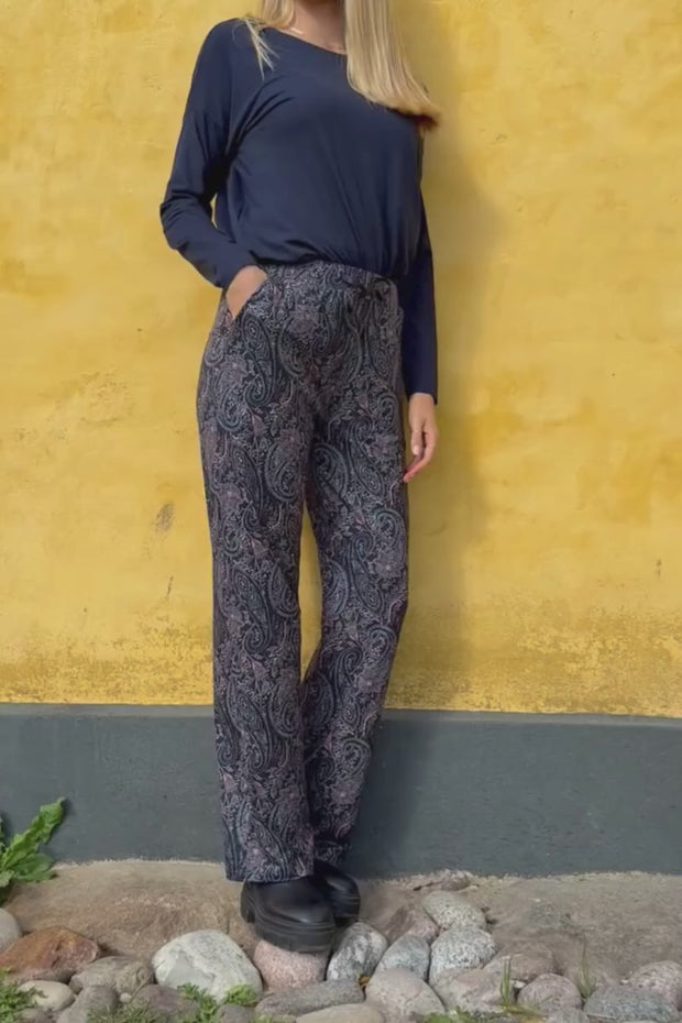 Alma Wide Pants | Night Sky Paisley | Bukser fra Liberté