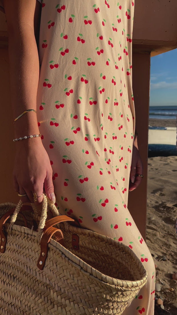 Alma Tshirt Dress | Sand Heart Cherry | Kjole fra Liberté