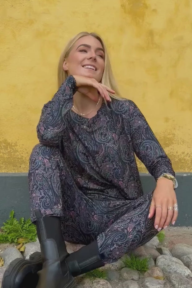 Alma Ls Top | Night Sky Paisley | Top fra Liberté