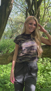 Alma Top | Dusty Camo | Bluse fra Liberté