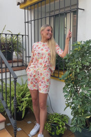 Alma Tshirt | Creamy Peach Flower | T-Shirt fra Liberté