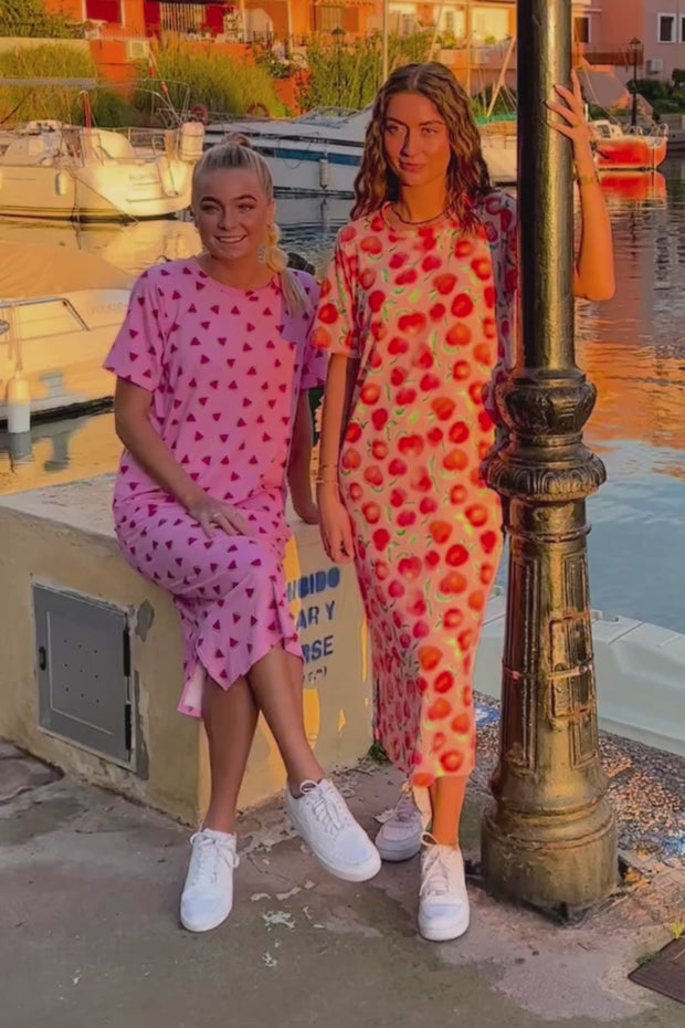 Alma T-Shirt Dress | Pink Watermelon | Kjole fra Liberté