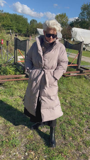Lilly Long coat | Sand | Frakke fra French Laundry