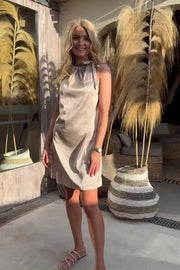 Hailey Halterneck Dress | Champagne Diamond | Kjole fra Liberté