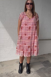 Sunrise Crop TieCC Line Dress | Bubblegum | Kjole fra Co'couture