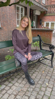 Alma Leggings (Fleece) | Dark Brown Lux Leo | Leggings fra Liberté