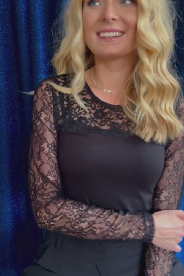 Lisa Ls Lace Blouse 2 | Black | Bluse fra Liberté