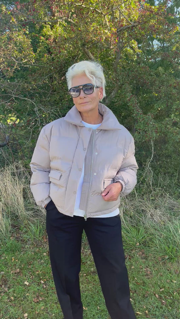 Lillibeth Jacket | Sand | Jakke fra French Laundry