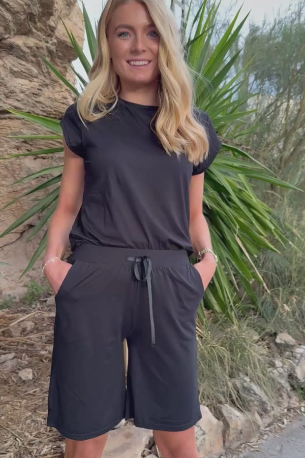 Alma Long Shorts | Black | Shorts fra Liberté