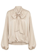 Sophie Silky Shirt| Ivory | Bluse fra Atelier C