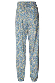 Mona Pants | Blue | Blomstret bukser fra Lollys Laundry