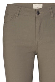 Amie Sho Power | Dusty Olive  | Shorts fra Freequent