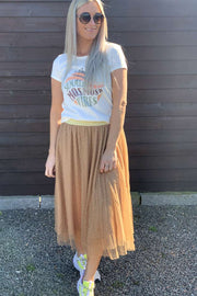 Tia Skirt | Beige | Sandfarvet nederdel fra Sofie Schnoor