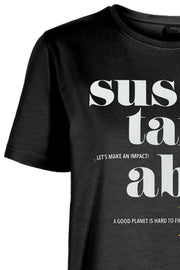 Fenja Tee Sus Sustain | Black | T-shirt med tekst fra Freequent
