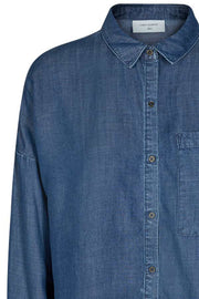 Wayne Shirt | Medium Blue Denim | Denim Skjorte fra Freequent