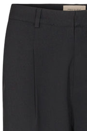 Kally Pants | Black | Rummelige bukser fra Freequent