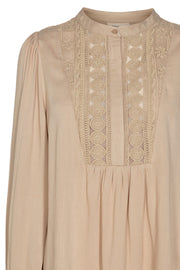 Cillie Bl | Sand  | Bluse fra Freequent