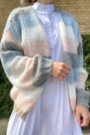 Kala Knit Cardigan | Light Blue & Light Rose Stripe | Cardigan fra Noella