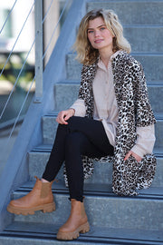 Astrid Dress | Leopard | Skjortekjole med print fra Prepair