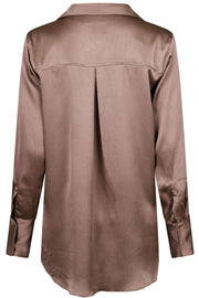 Margit Crepe Satin Shirt | Dusty Brown | Skjorte fra Neo Noir