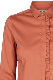 Tilda Frill Shirt | Burnt Sienna | Skjorte fra Mos Mosh