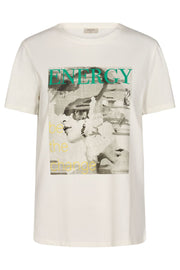 Fenjal Tee | off-white w. Pepper Green | T-Shirt fra Freequent