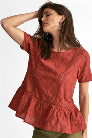 Angela blouse | Brick red | Broderie anglaise bluse fra Freequent