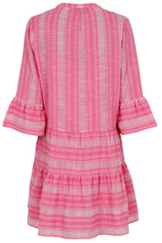Gunvor Stitch Dress | Light pink | Kjole med print fra Neo Noir