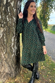 Petre Dress | Kelly Green | Kjole fra Freequent