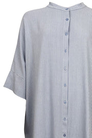 Isolde Oversized Shirt | Blue Striped | Skjorte fra Black Colour