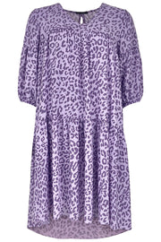 Lex Short Boho Dress | Lavender Leo | Kjole med print fra Black Colour
