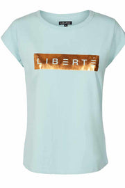 Elly Tee | Blue Haze | T-shirt fra Liberté Essentiel