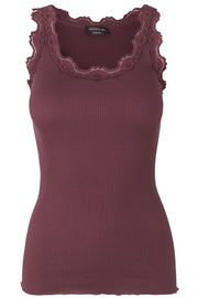 Silk Top Regular w/vintage Lace | Grape | Blondetop fra Rosemunde