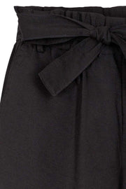 Zika Bermuda Shorts | Black | Shorts fra Co'couture