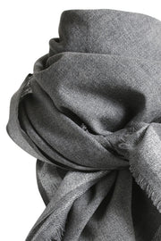 Addi scarf | Melange grey | Uldtørklæde med lurex stribe fra Stylesnob