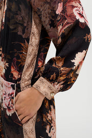 Beren jump suit | Black w. Blossom Rose Print | Bukser fra Gustav