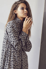 Cleo Animal Floor Dress | Mid Grey | Kjole fra Co'couture