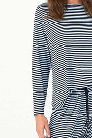 Still Of The Night | Blue stripes | Bluse med striber fra Comfy Copenhagen