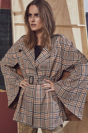 Trench Check Cape | Cognac | Ternet kappe fra Co'Couture