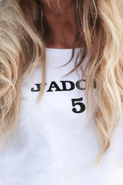 J'adore 5 Tee | White | T-shirt fra Emm Copenhagen