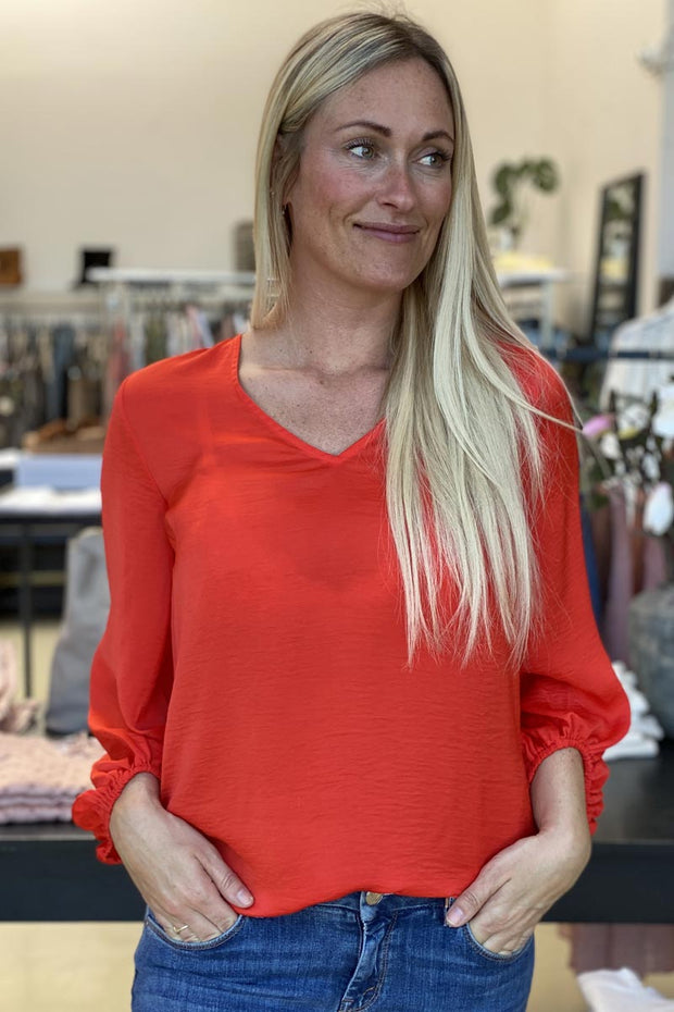 Nicco Balloon blouse | Rød | Bluse fra Freequent